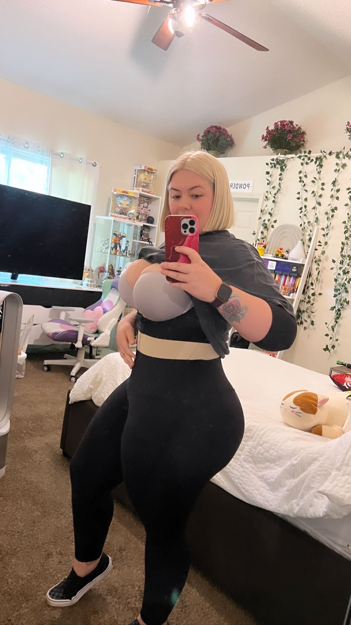 XOXOChloe1 Female,Bisexual,Spanish,DD cup,Arabian